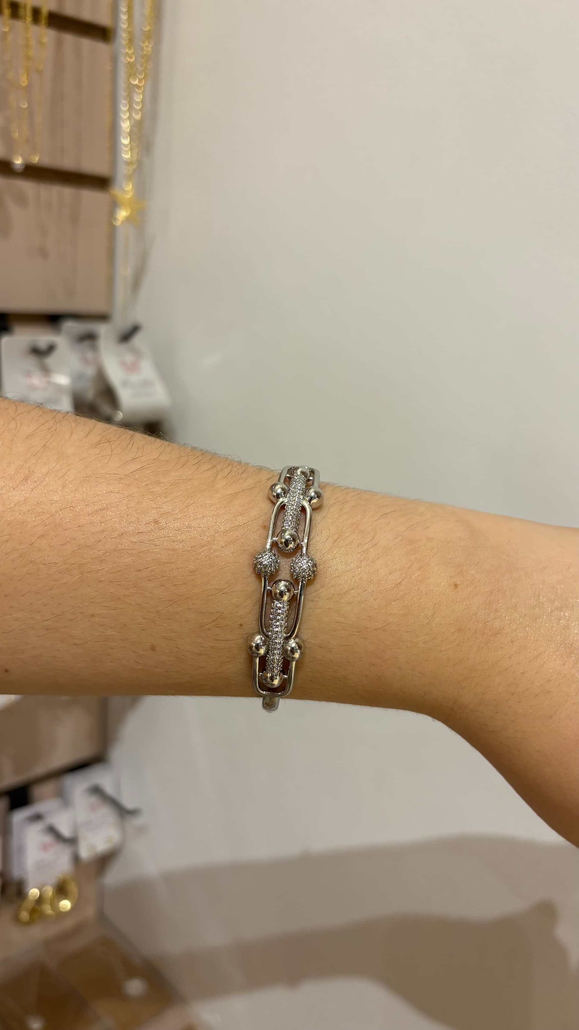 bracelete cravejado