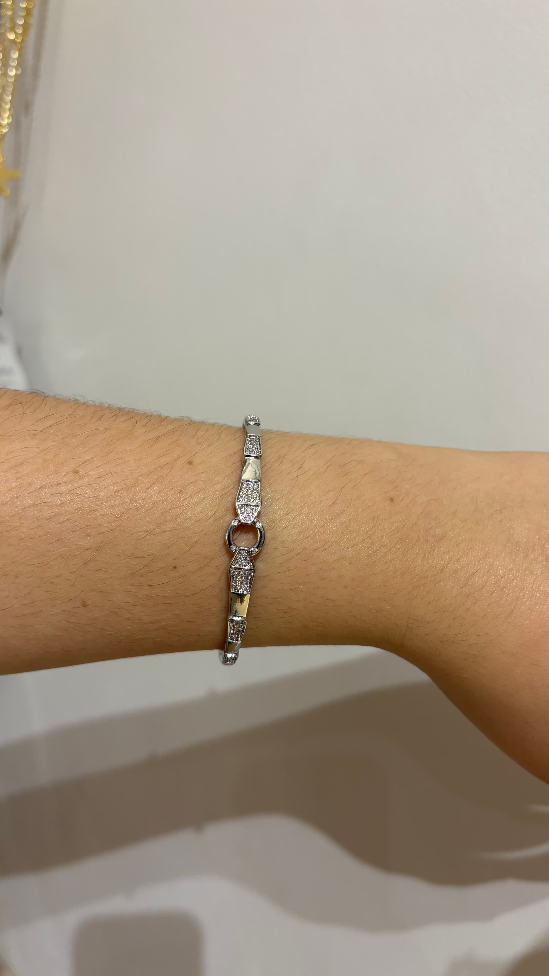 bracelete cravejado